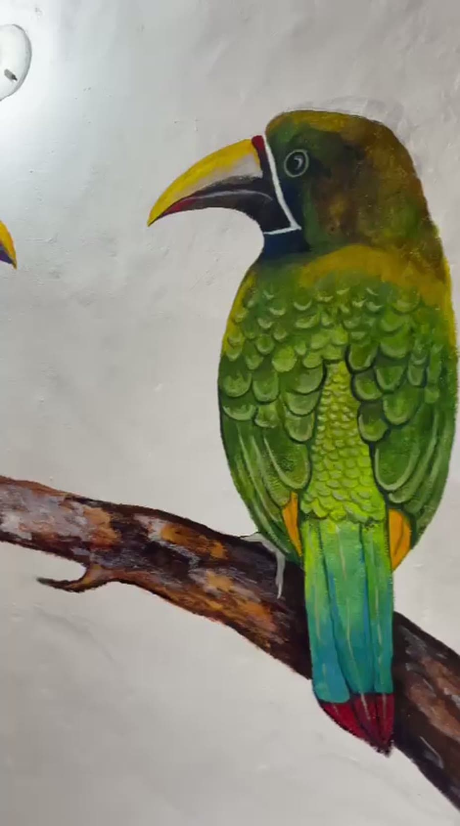 Fresque peinte à la main sur un mur de l'auberge